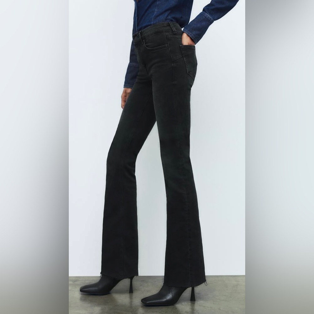 Zara Mid Rise Contour Bootcut Jeans in Black (NWT)